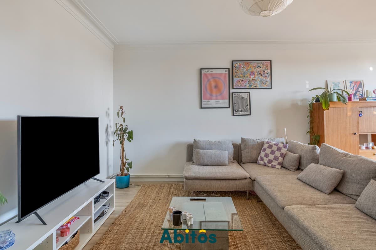 2-slaapkamerappartement met garagebox vlakbij centrum Gent