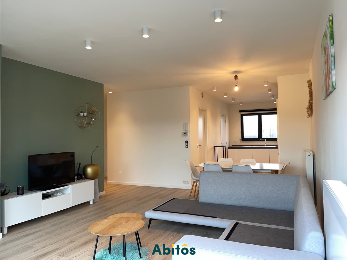 Energiezuinig tweeslaapkamer appartement met ruim terras en garagebox