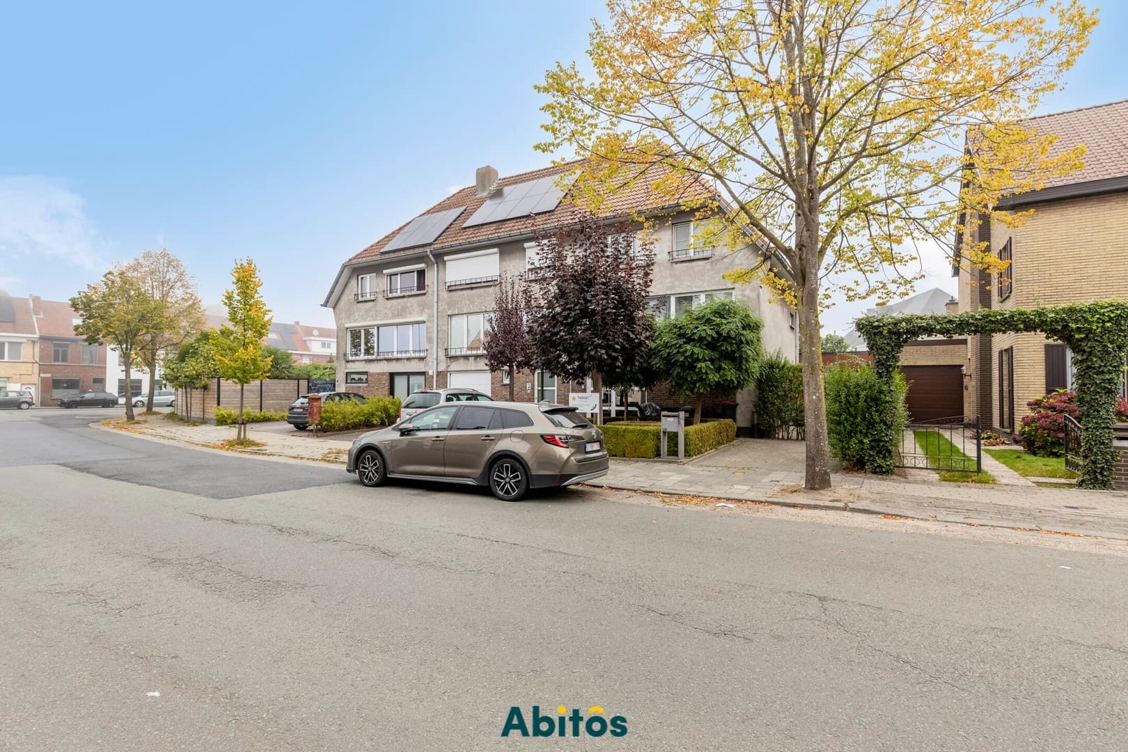 Ruime woning met polyvalent gelijkvloers, ideaal als gezinswoning of handelspand