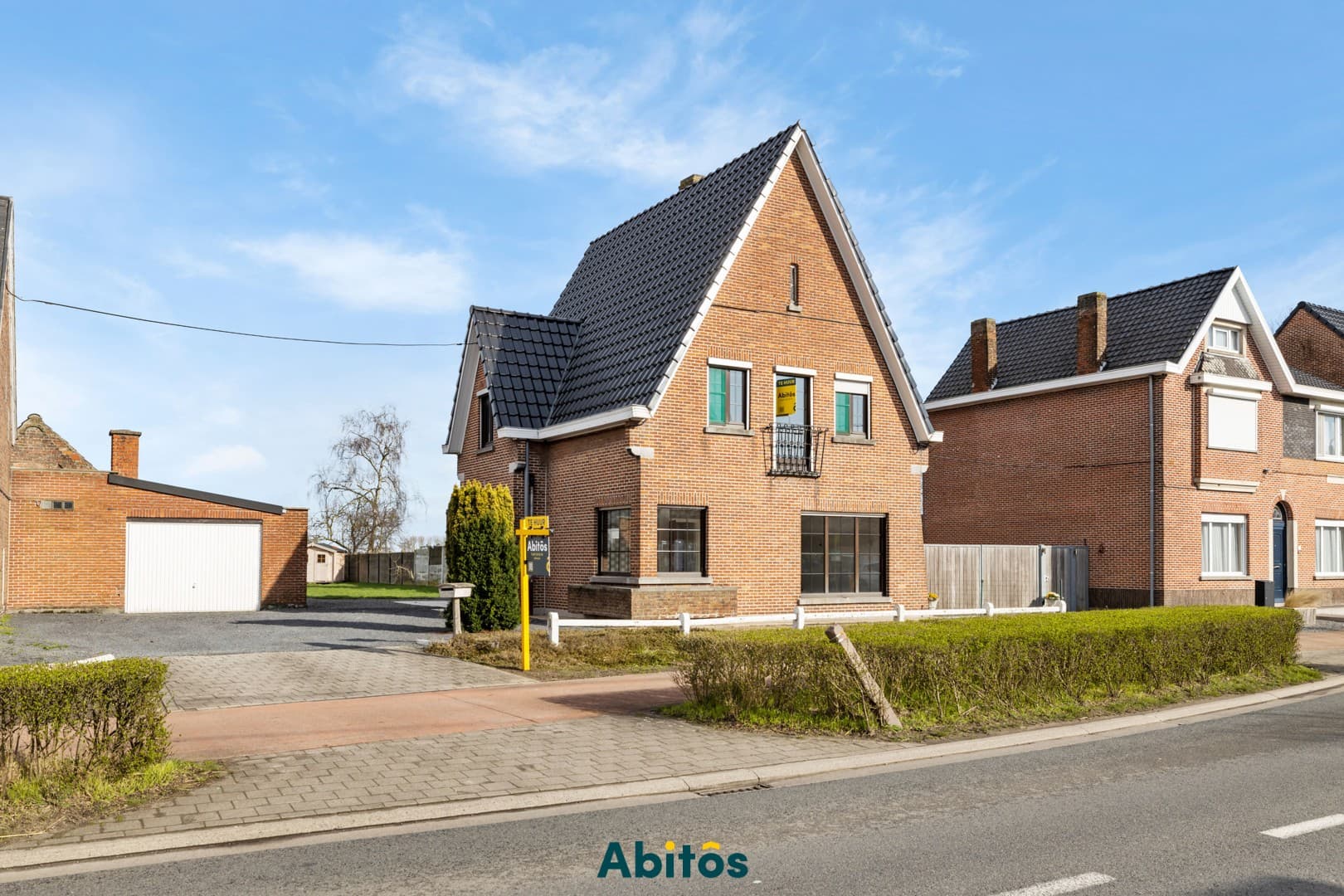 Villa met drie slaapkamers en riante tuin