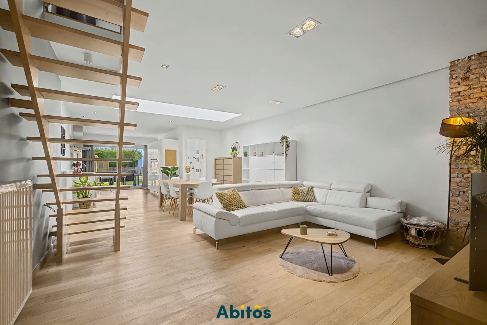 Instapklare woning met drie slaapkamers en leuke tuin